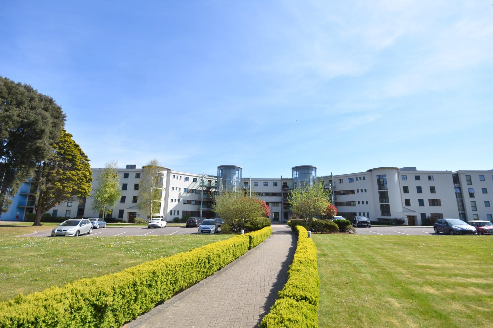 208 Woodlands, Hayes Point, Sully, CF64 5QF